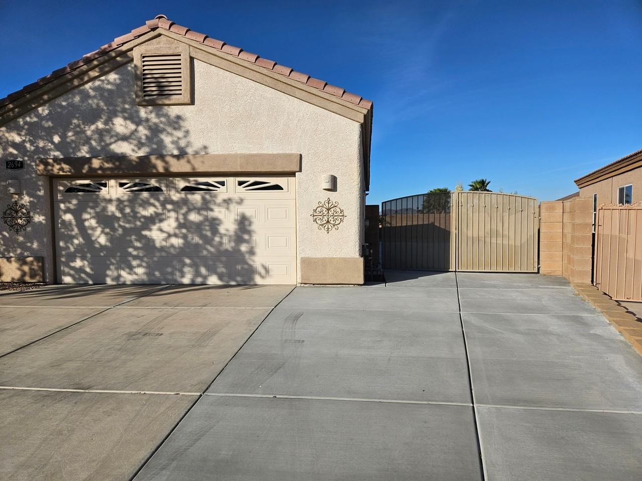 2694 Sanctuary Dr - Photo 3 of 25