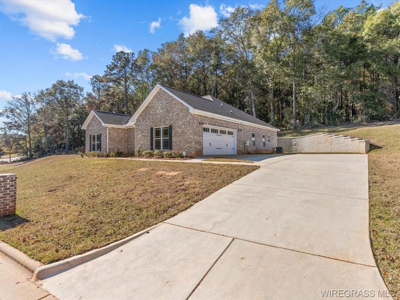 185 County Road 165 - Photo 2 of 19