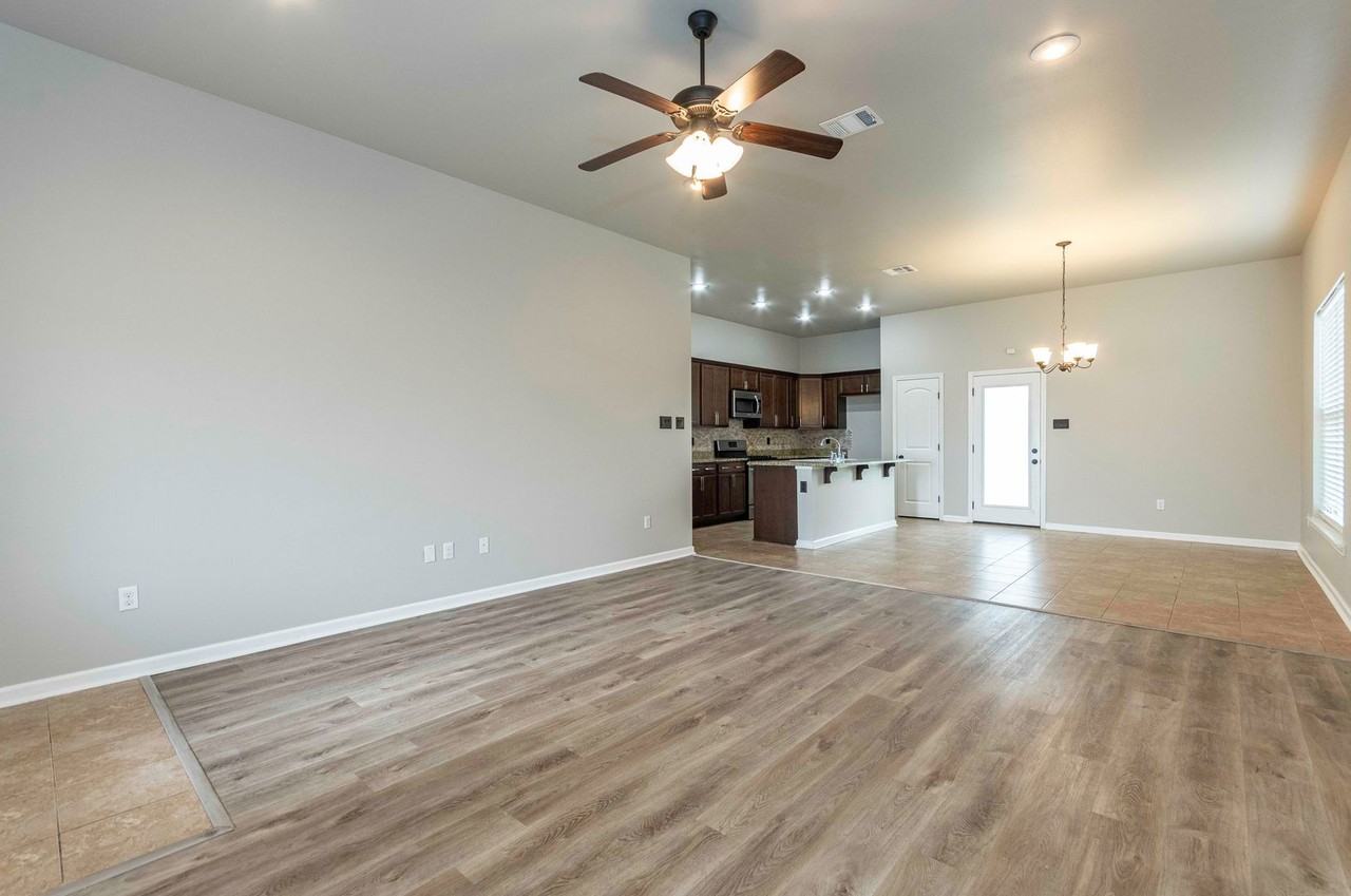 129 Gray Birch Loop - Photo 3 of 14