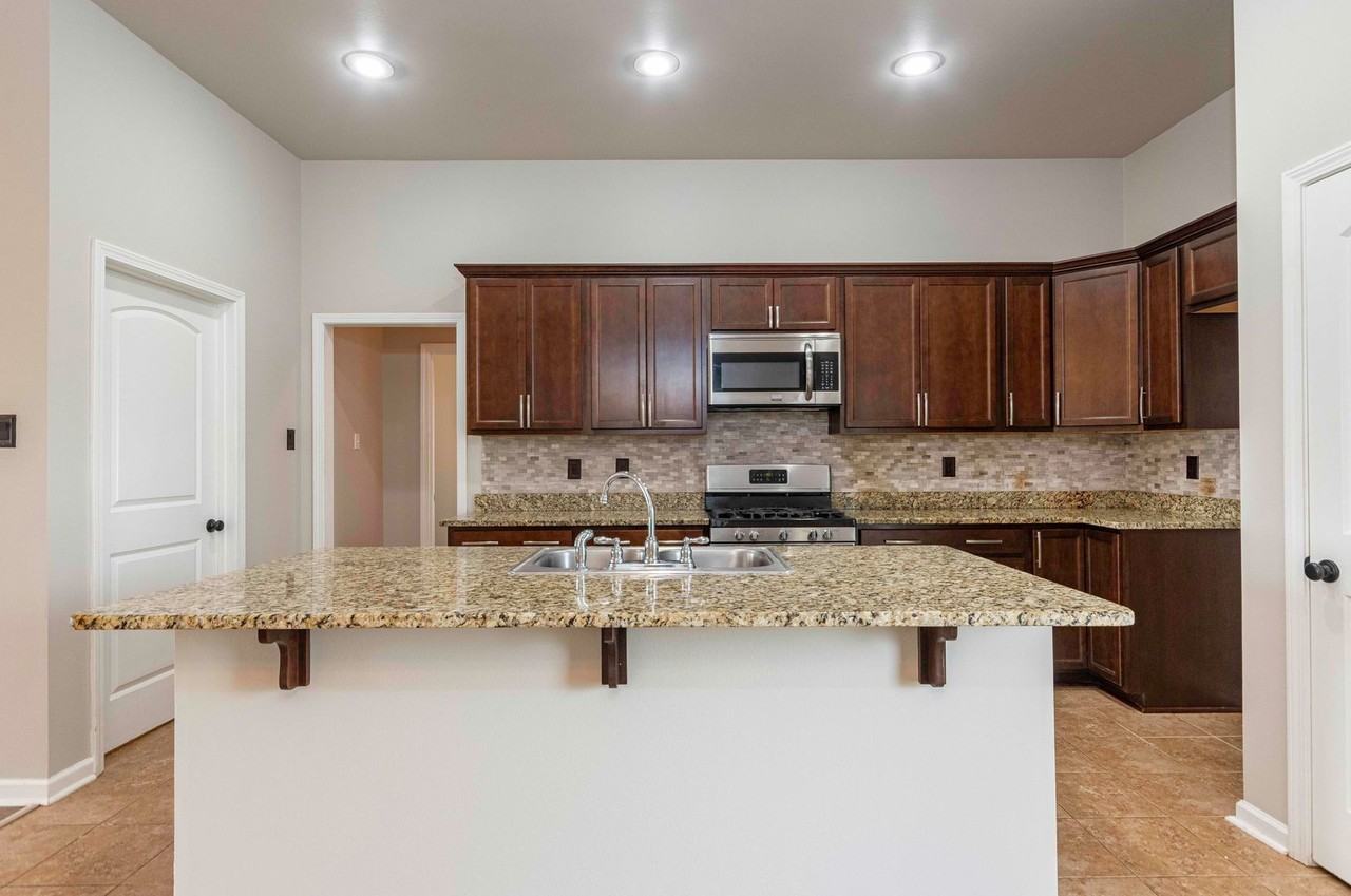 129 Gray Birch Loop - Photo 5 of 14