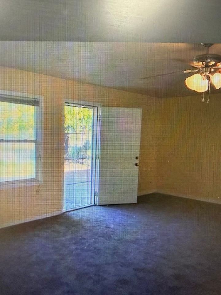 4163 Oakwood Dr - Photo 6 of 12