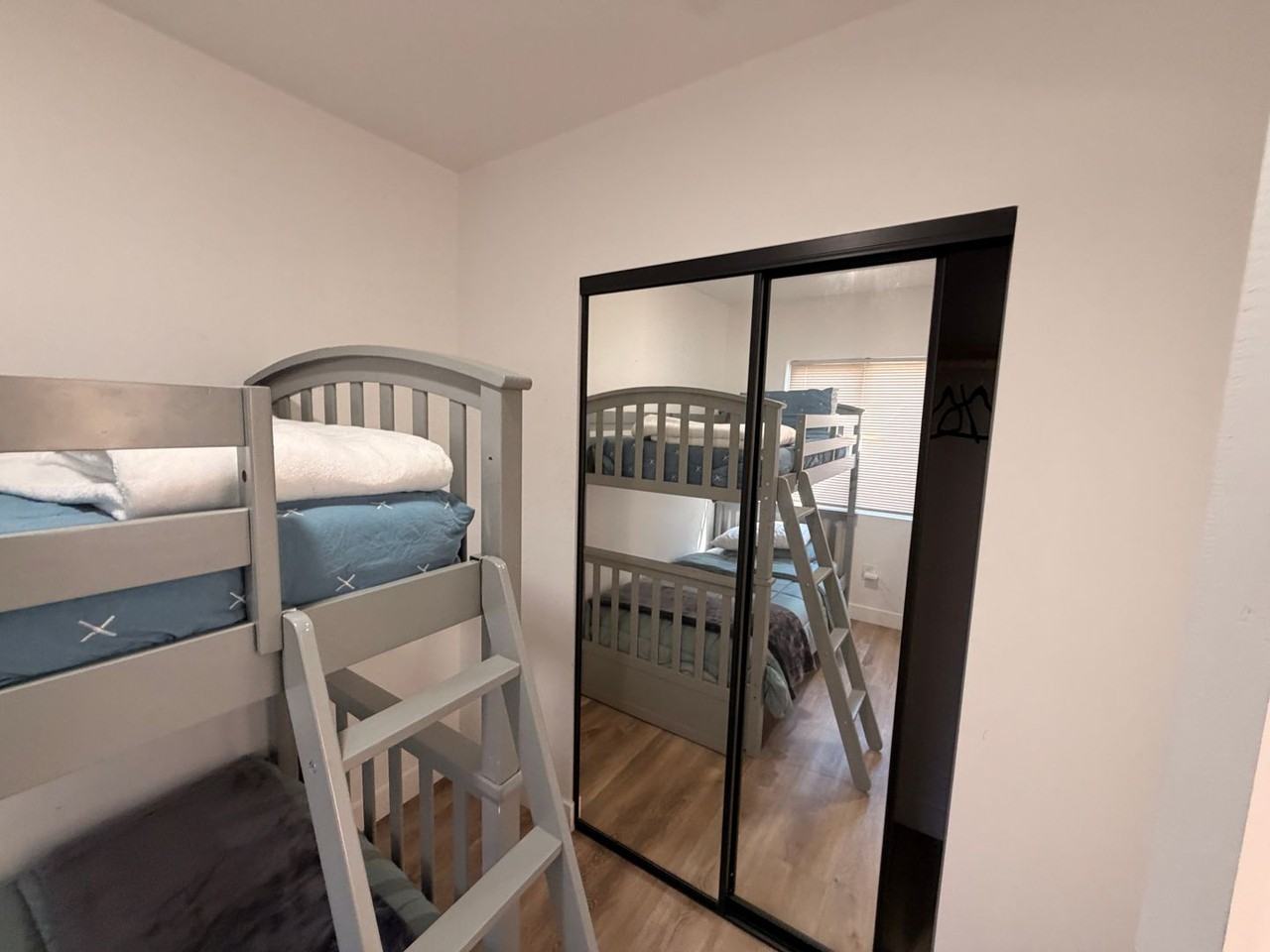 1830-36 Newton Ave. - Photo 7 of 32