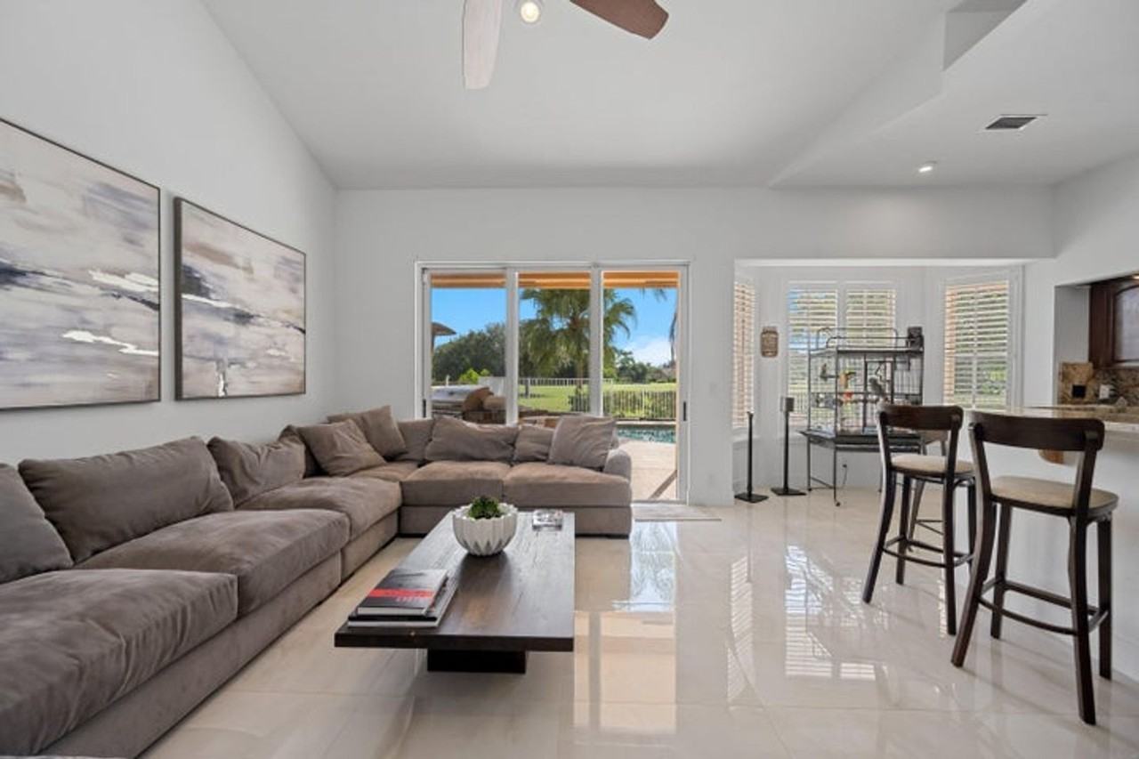 8738 Marlamoor Ln - Photo 7 of 29