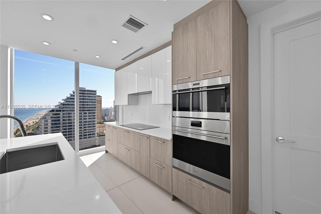 Seabreeze Blvd & Cortez St - Photo 7 of 33