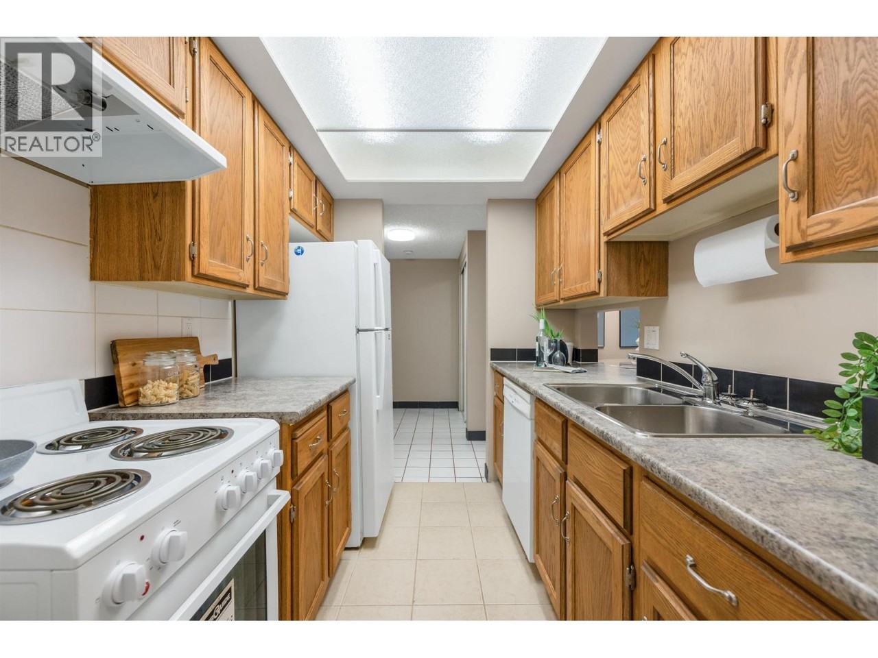 6595 Willingdon Avenue #608 - Photo 5 of 9