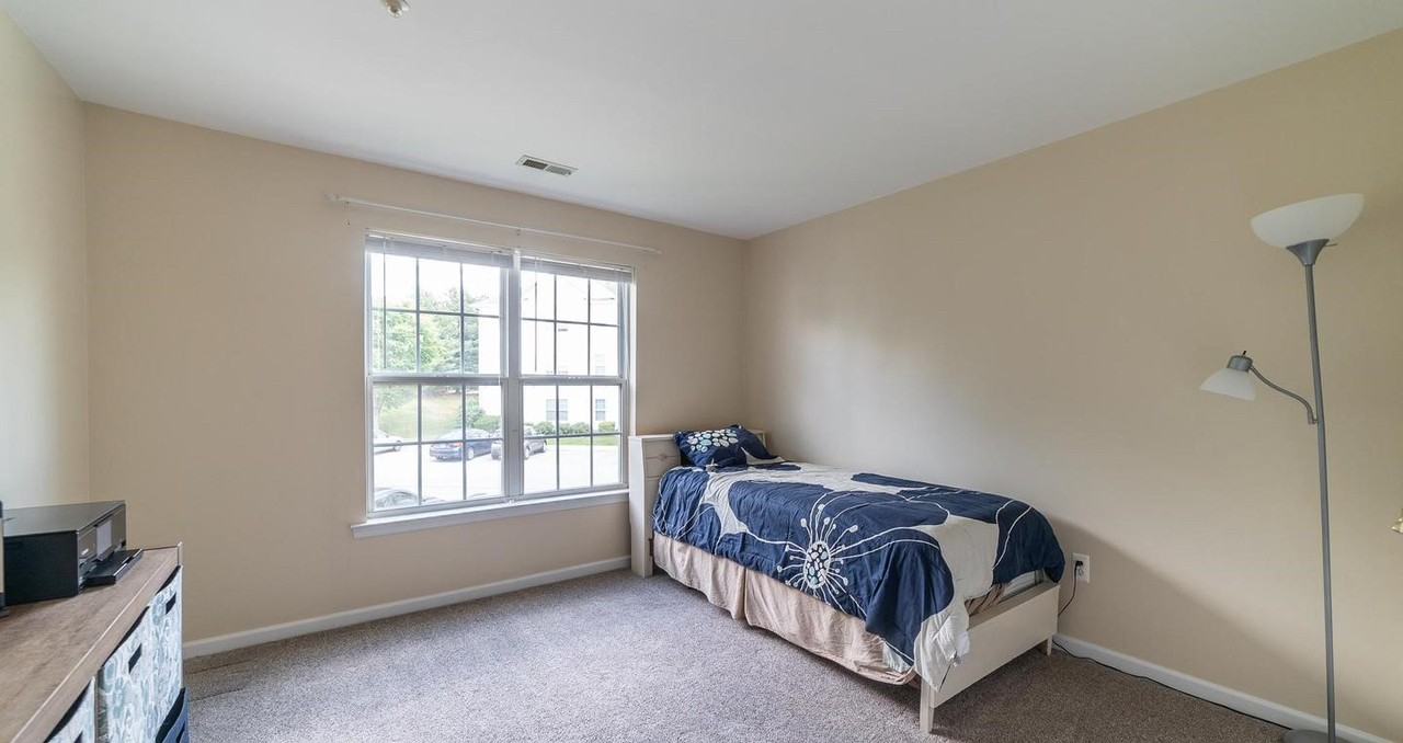 2029 Windsong Dr - Photo 7 of 10