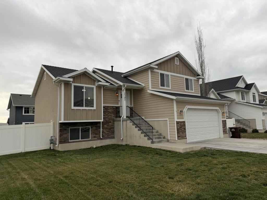 2103 N 925 W - Photo 2 of 16