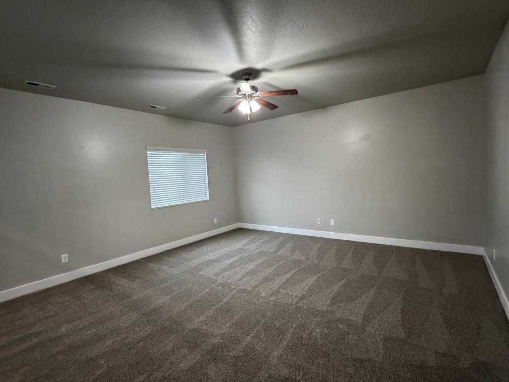 2103 N 925 W - Photo 6 of 16