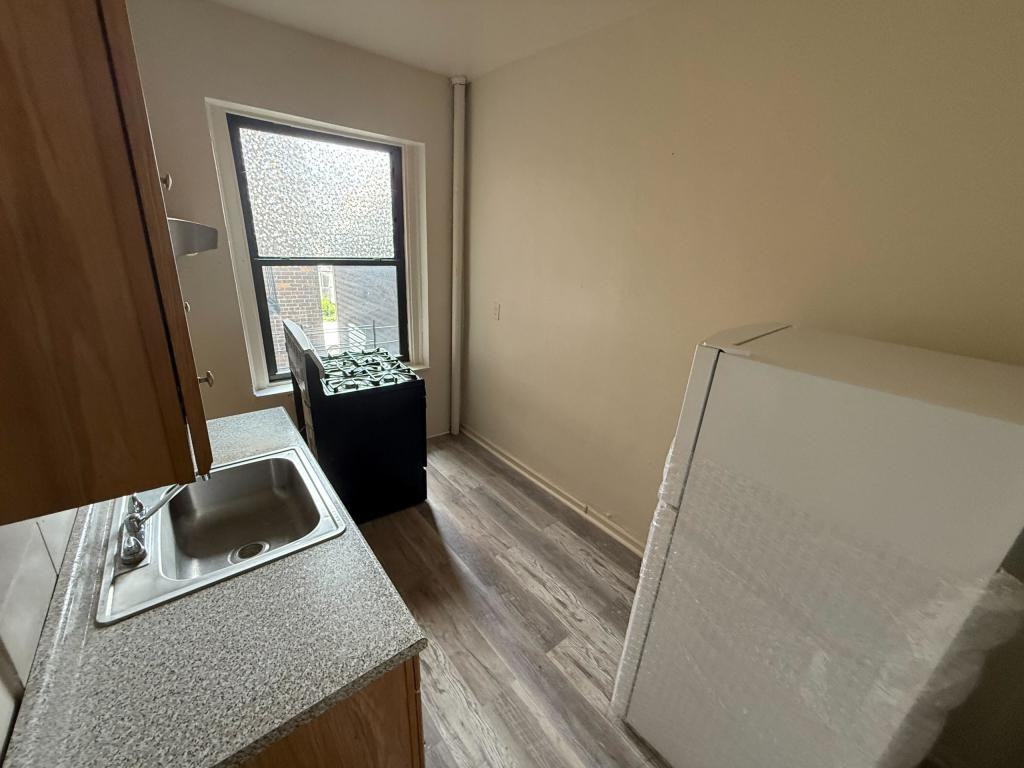 36 Bruce Ave - Photo 3 of 5