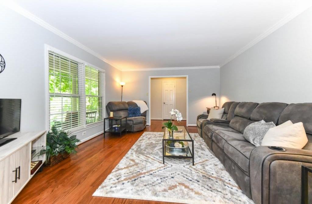 4801 Sweetbriar Rd - Photo 7 of 33