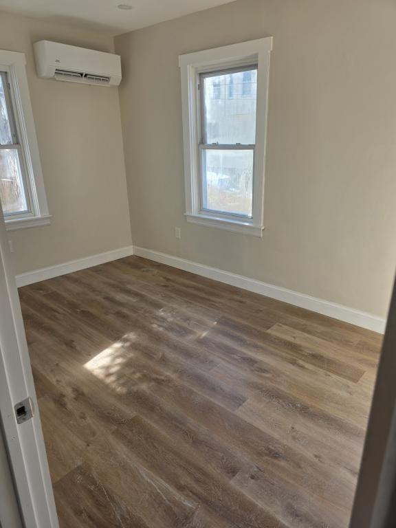 58 Downing St - Photo 2 of 34