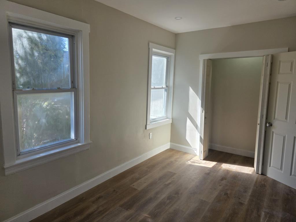 58 Downing St - Photo 4 of 34