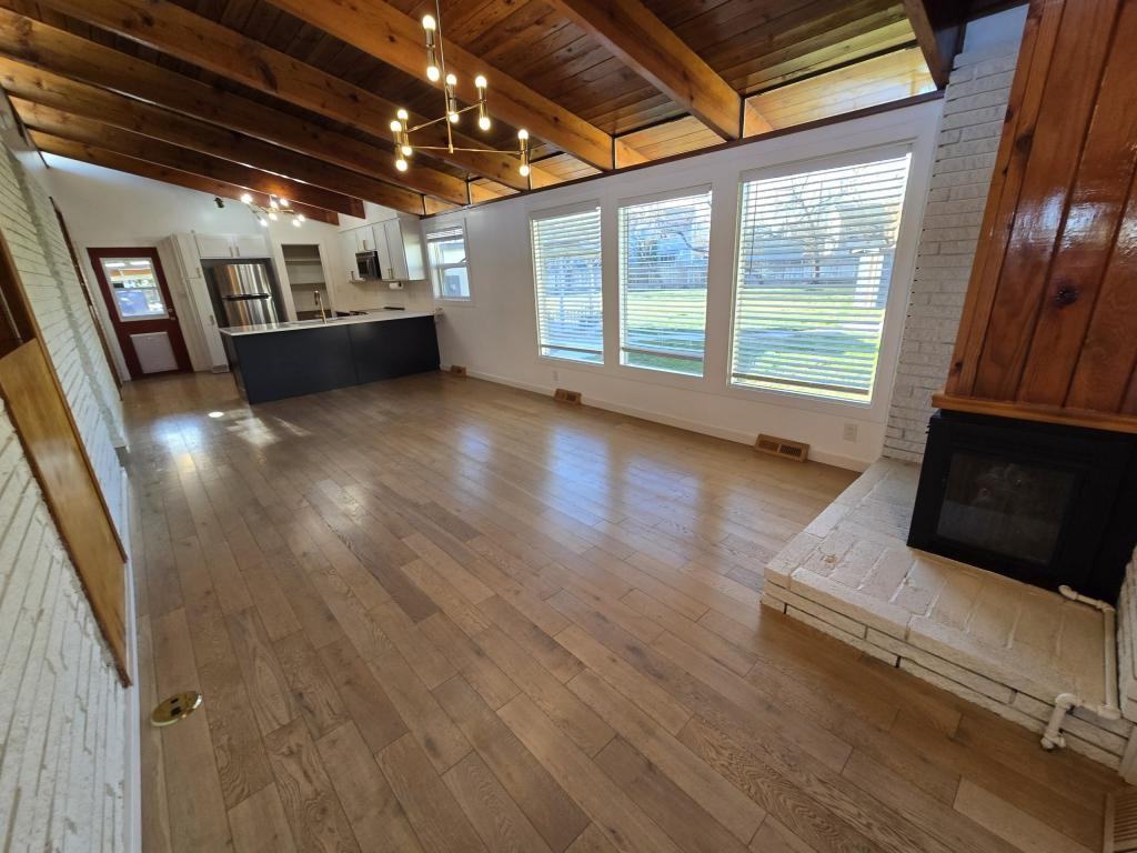 167 Robbins Ave - Photo 3 of 17