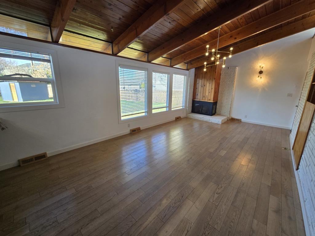 167 Robbins Ave - Photo 5 of 17