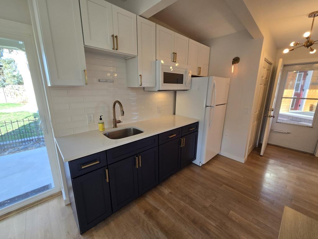 167 Robbins Ave - Photo 4 of 18