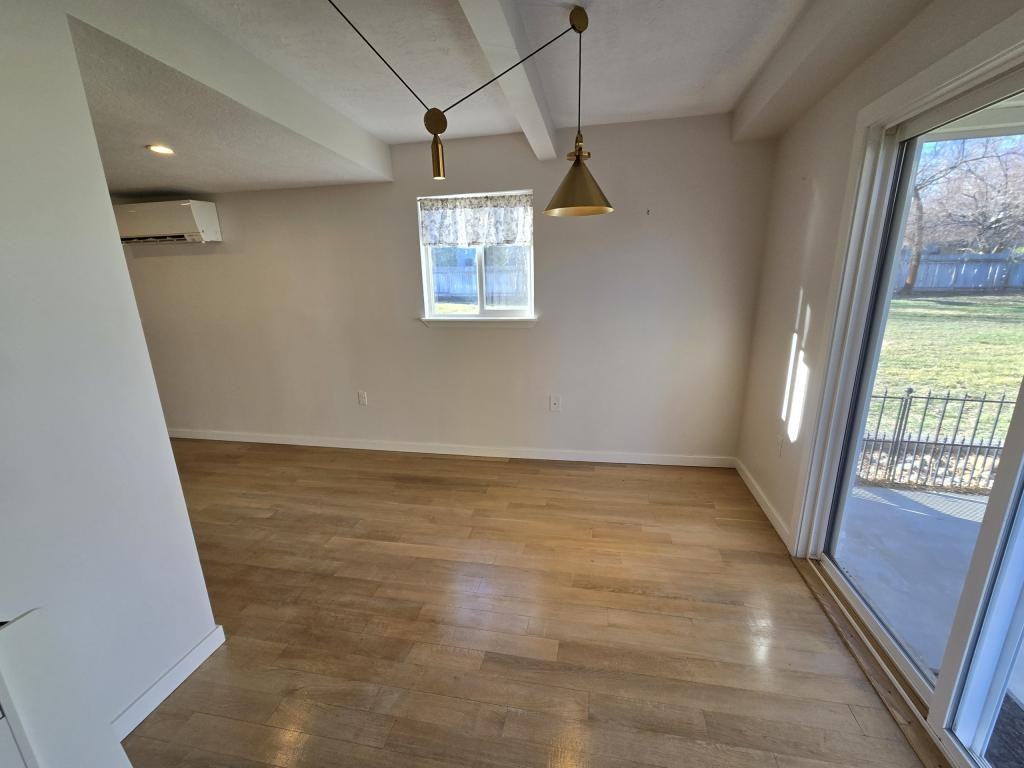 167 Robbins Ave - Photo 6 of 18