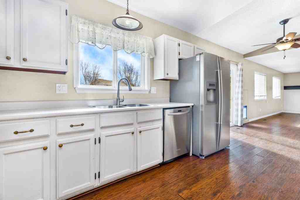 3636 Caribou Dr - Photo 6 of 15