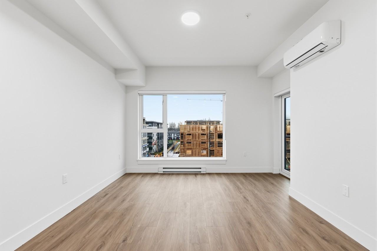 15739 Fraser Highway #507 - Photo 4 of 17