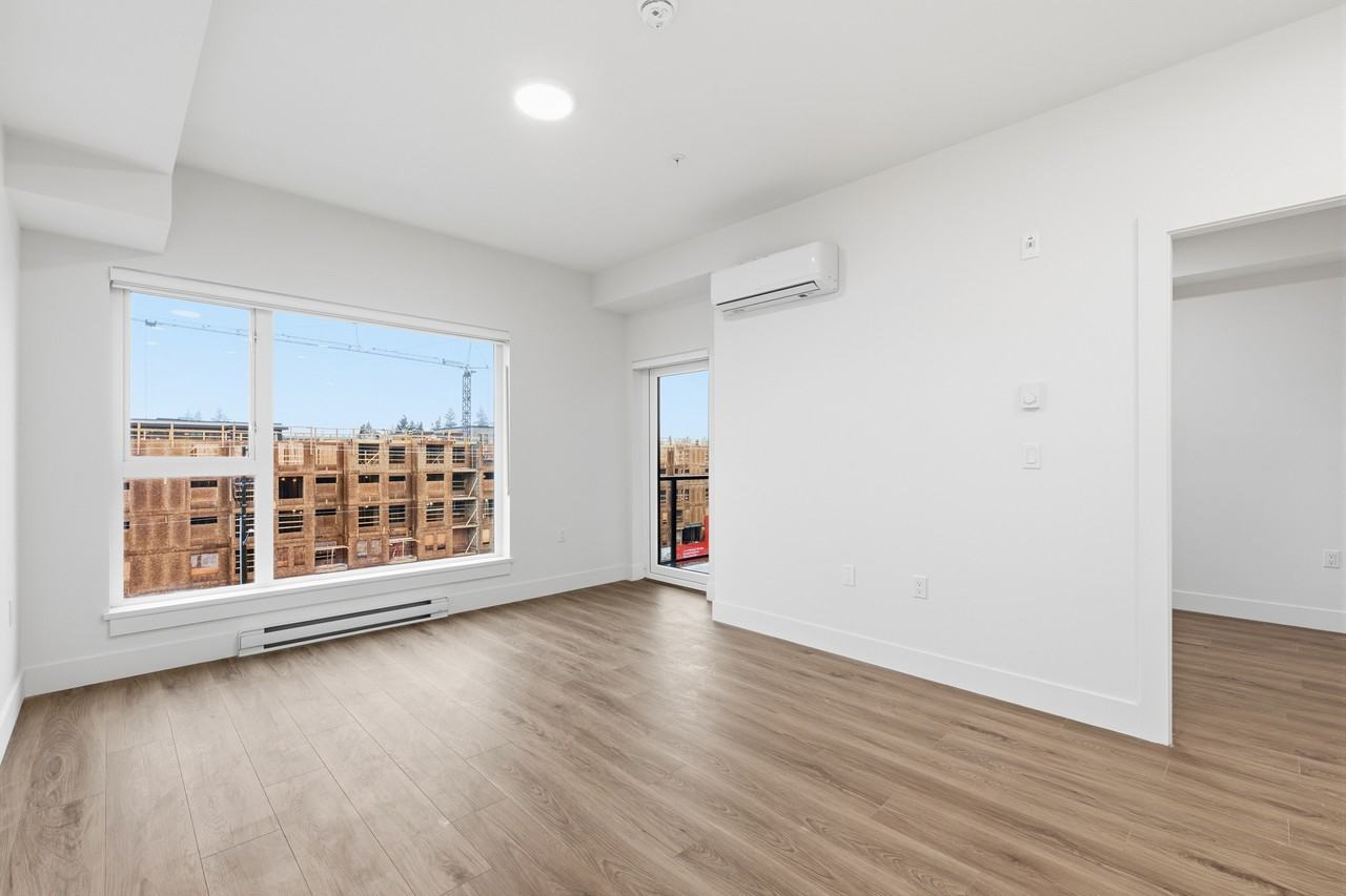 15739 Fraser Highway #507 - Photo 7 of 17