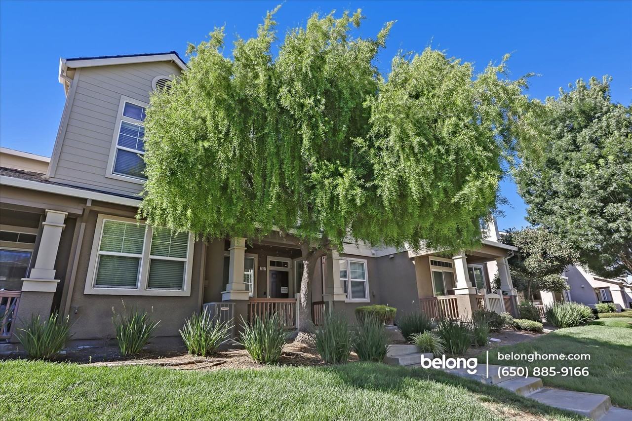 292 Wildrose Cmn #2 - Photo 4 of 33