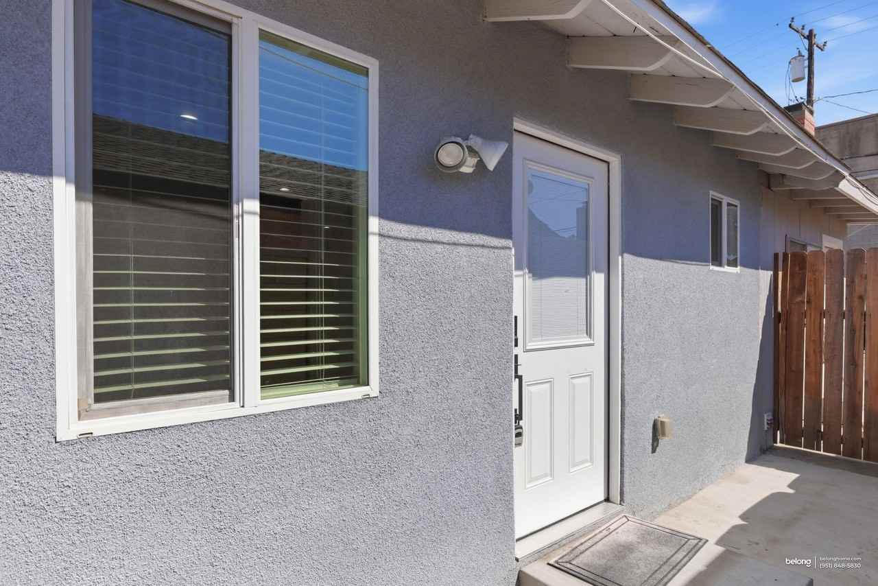 10788 Mercer Ave - Photo 4 of 20