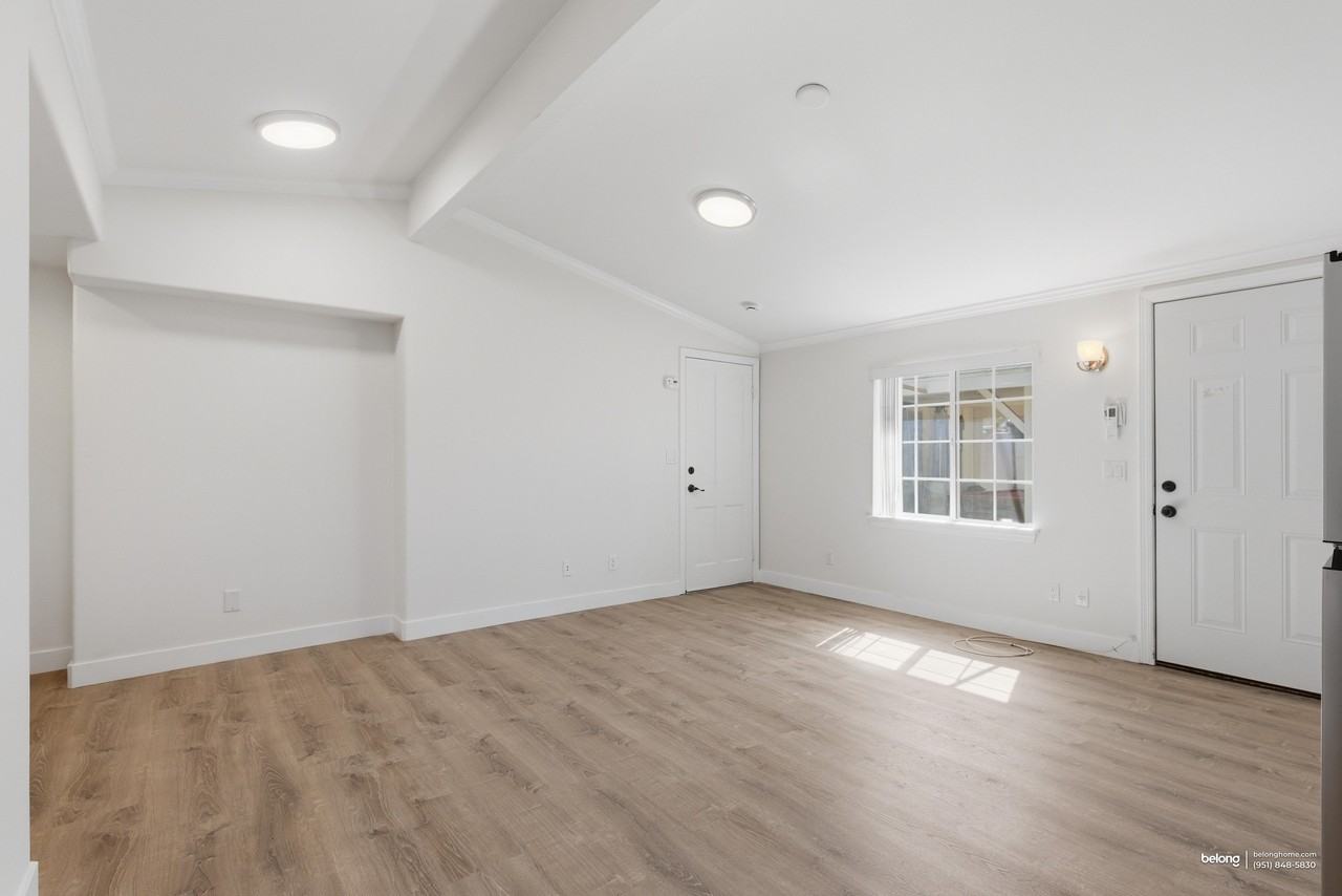 8894 Indiana Ave - Photo 2 of 17