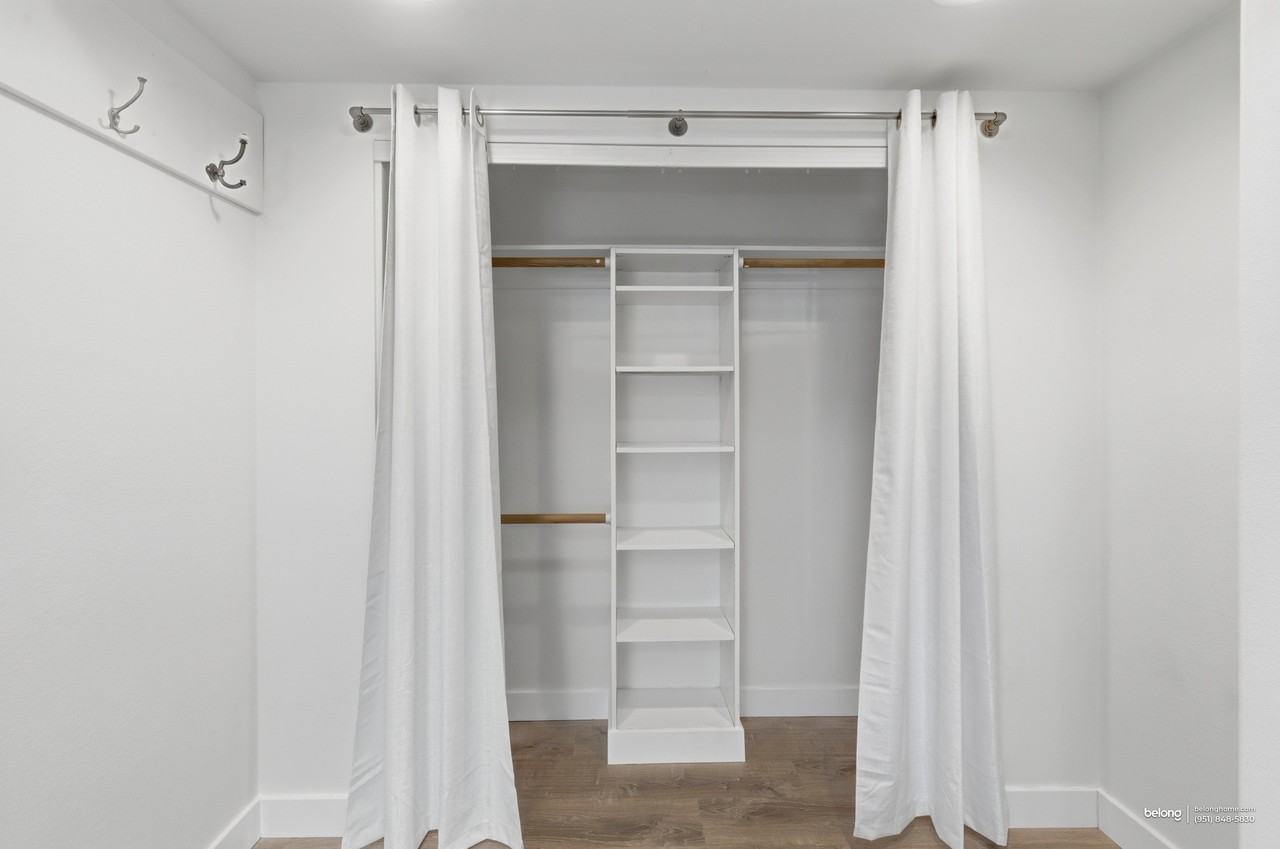 8894 Indiana Ave - Photo 7 of 17