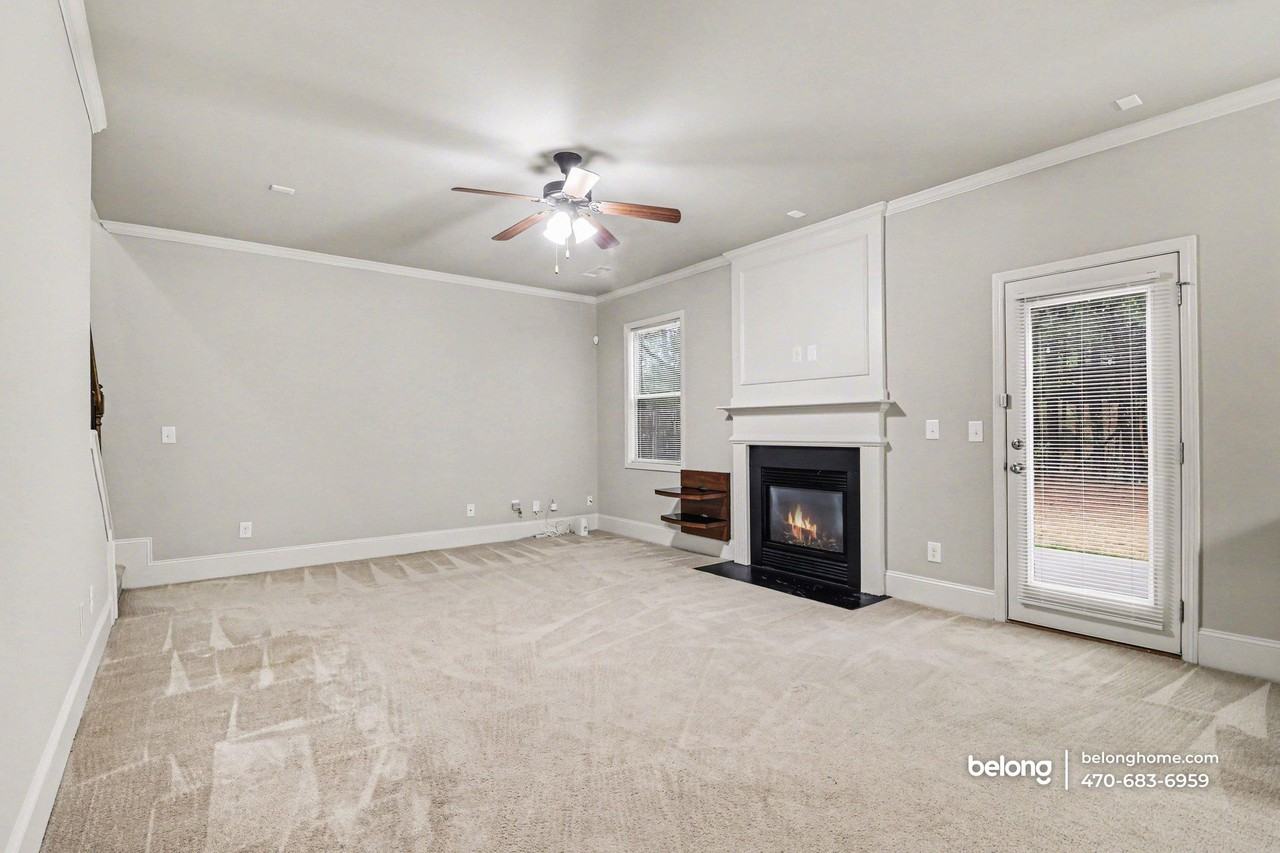 1376 Blue Sail Ave - Photo 4 of 26