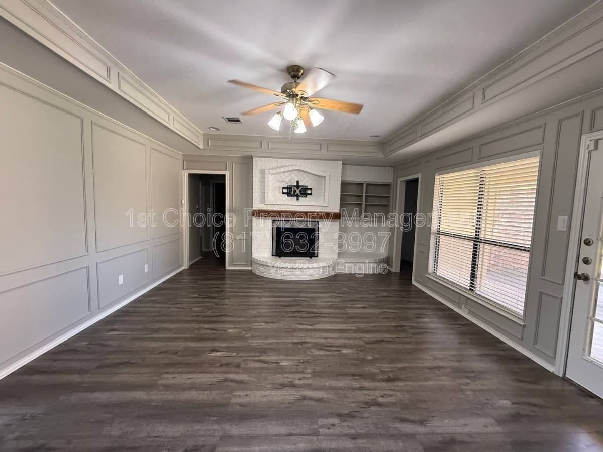 6845 Inwood Dr - Photo 3 of 9