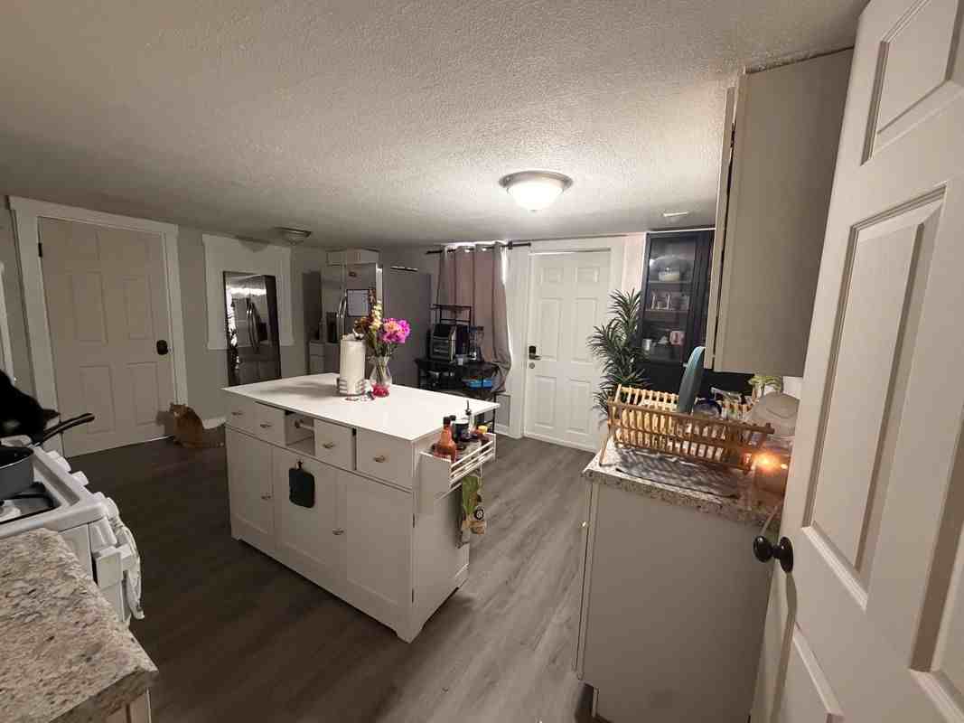 366 Quinnipiac Ave - Photo 2 of 3