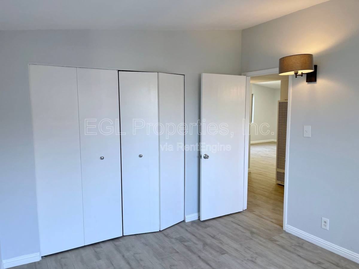 360 N San Vicente Blvd - Photo 7 of 7