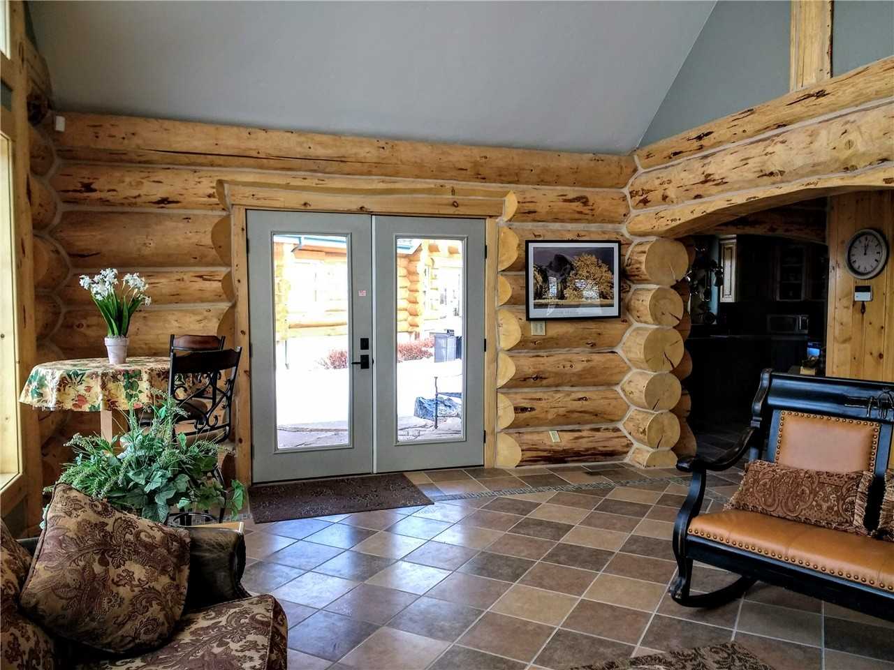 265 S Woodland Hills Dr - Photo 2 of 17