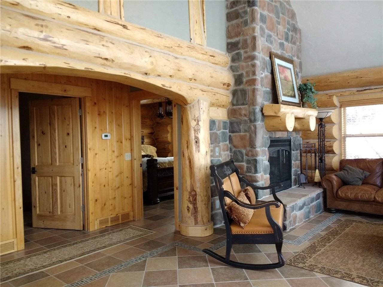 265 S Woodland Hills Dr - Photo 4 of 17