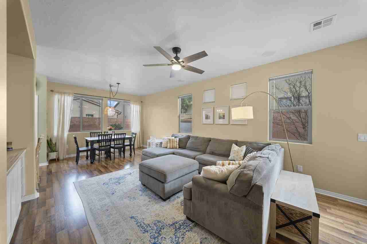 3315 E Silver Sky Dr - Photo 3 of 24