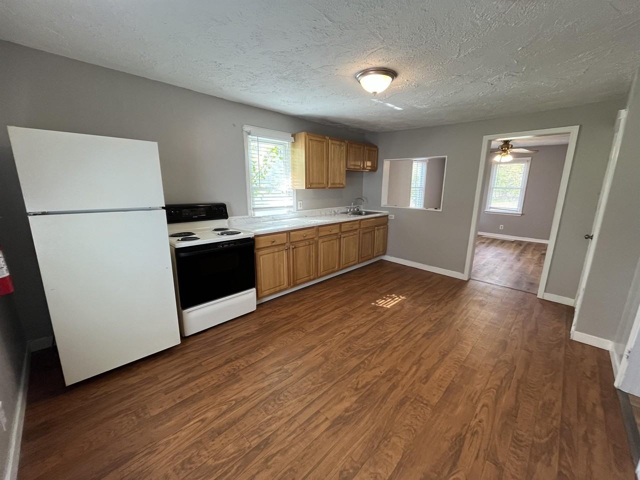80 Charlotte St #1 - Photo 2 of 16