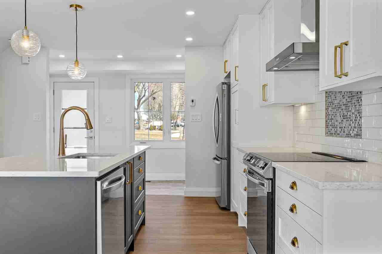 660 Hochelaga Street - Photo 7 of 22