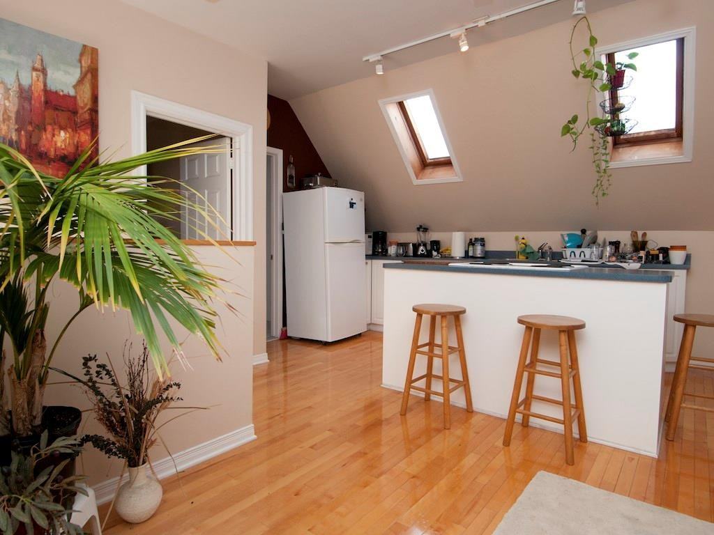 106 Cartier Street - Photo 2 of 6