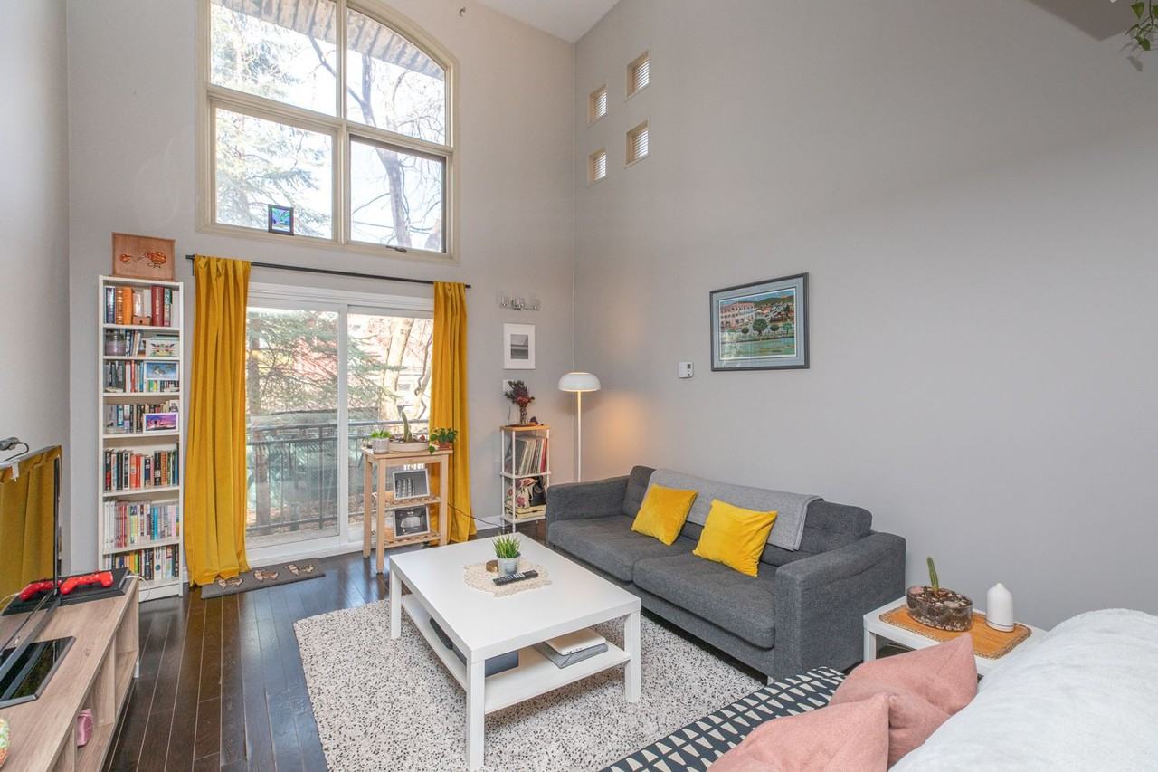 9-215 St. Patrick - Photo 3 of 12