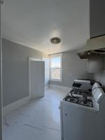 featured image of 381 Bronson Ave