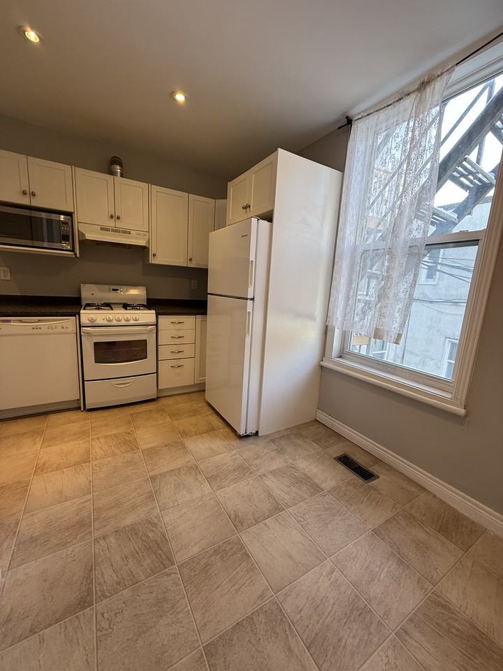 337 James - Photo 5 of 10