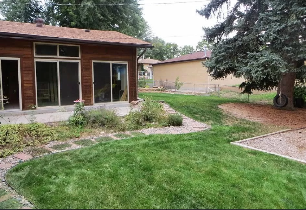 2944 S Winona Ct - Photo 2 of 6