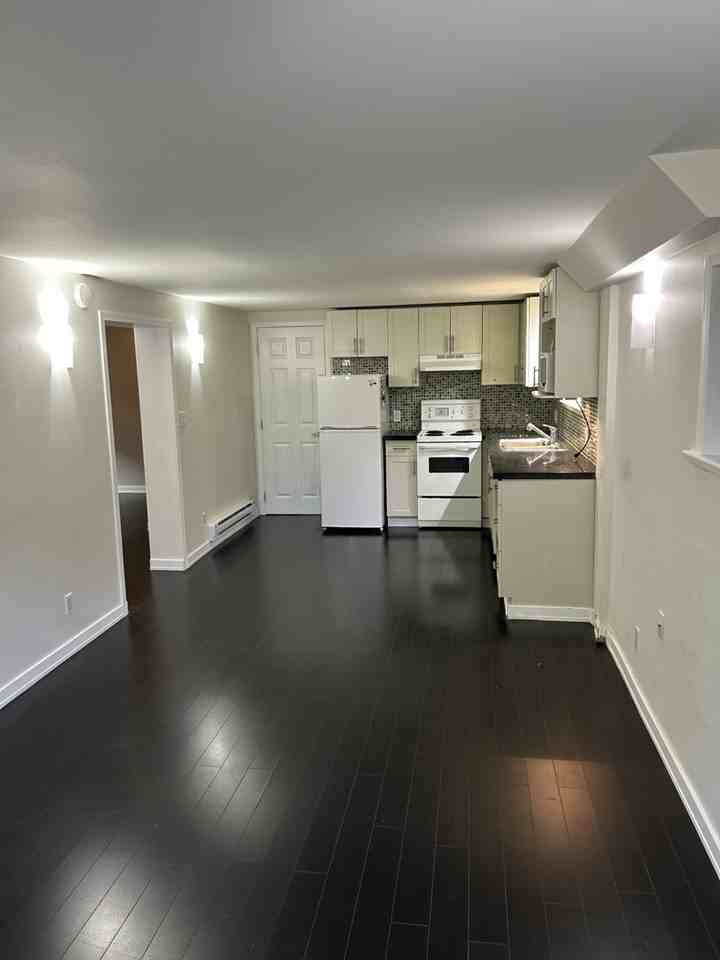 3079 E 22nd Ave - Photo 3 of 9