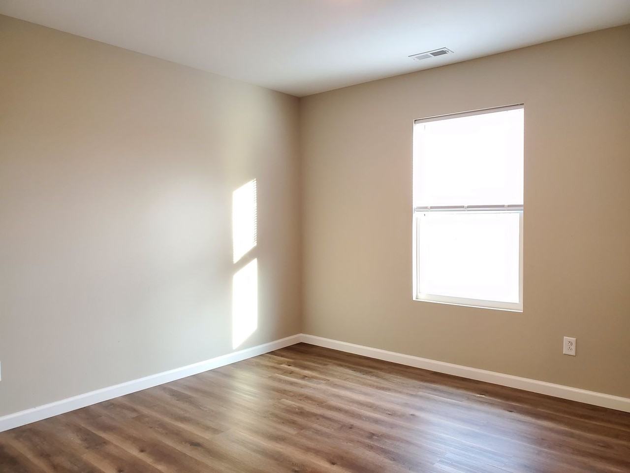 219 Cane Creek Ln #205 - Photo 4 of 10