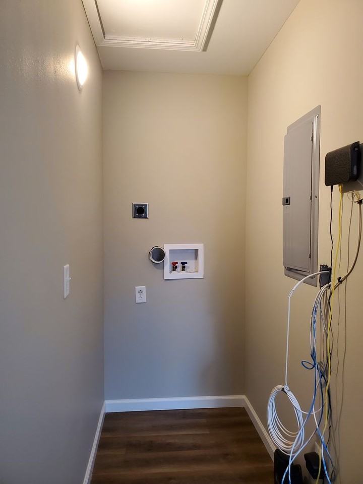 219 Cane Creek Ln #205 - Photo 7 of 10