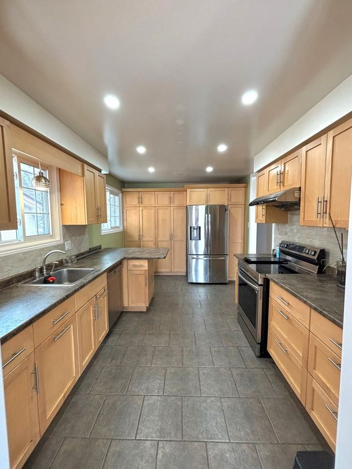 36 Matthew Drive - Photo 7 of 34