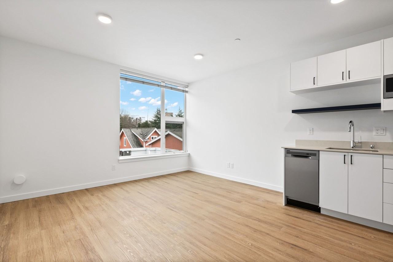 Canopy - Photo 3 of 9