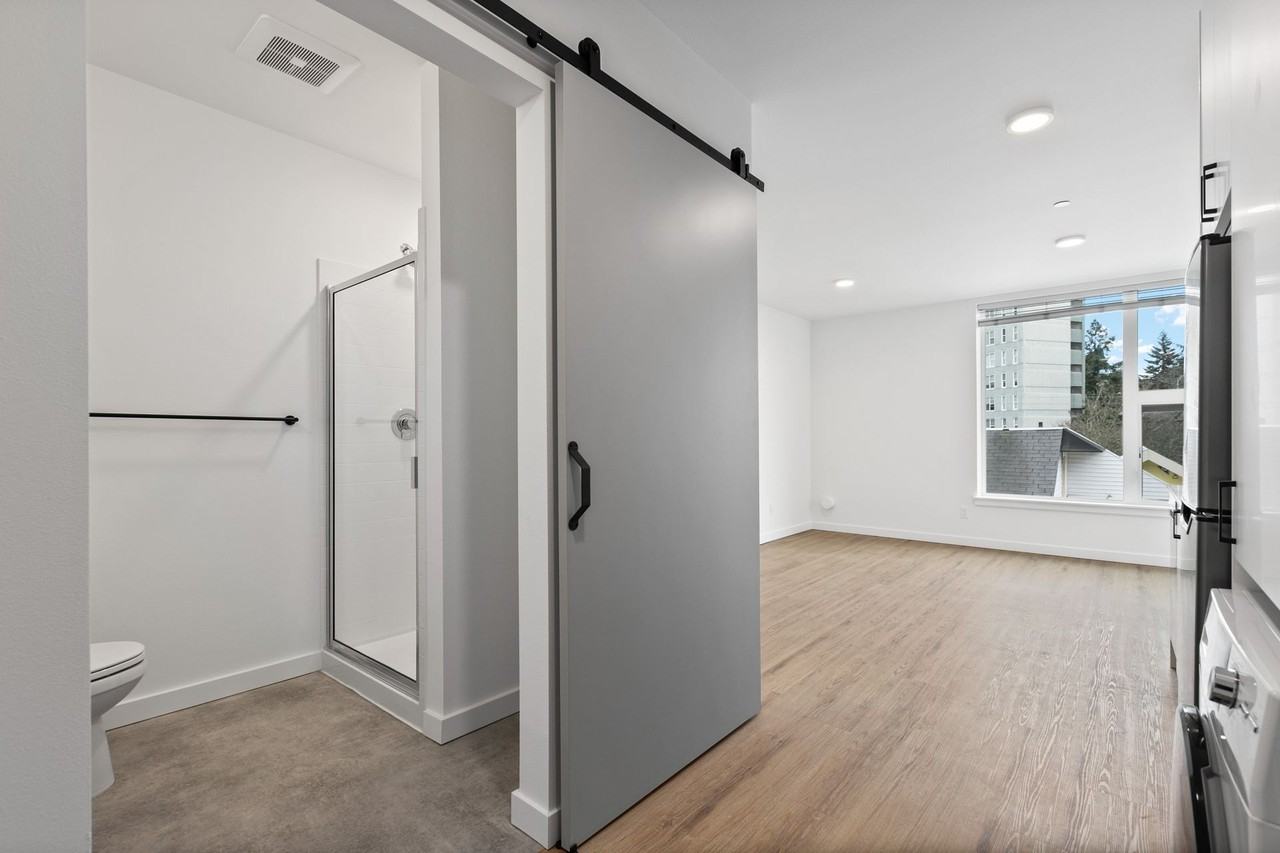 Canopy - Photo 6 of 9