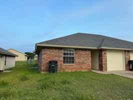 featured image of 3202 Toledo Dr #A