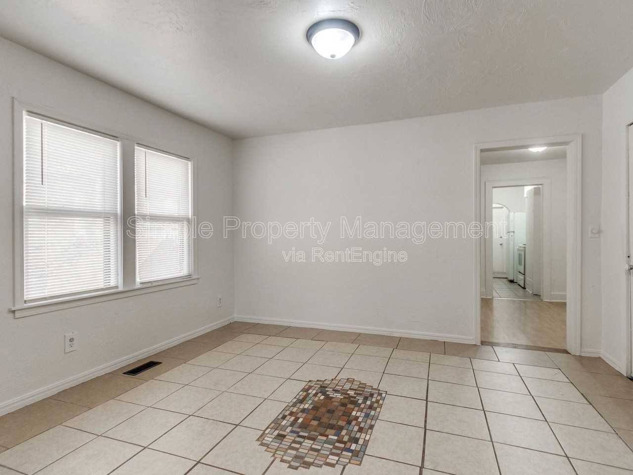 2413 Nw 12th St #2 - Photo 5 of 19