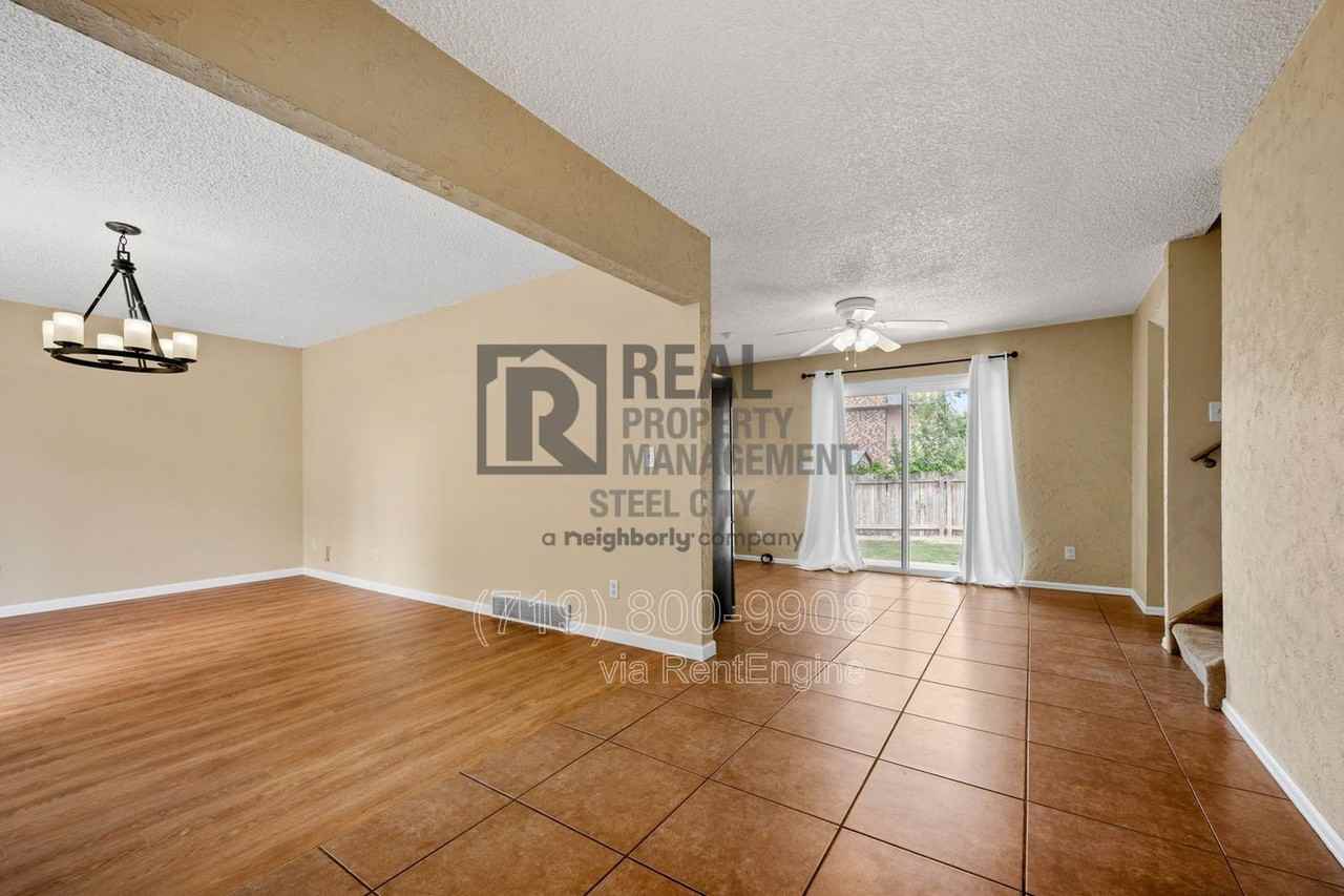 12 Chicory Ct - Photo 4 of 36